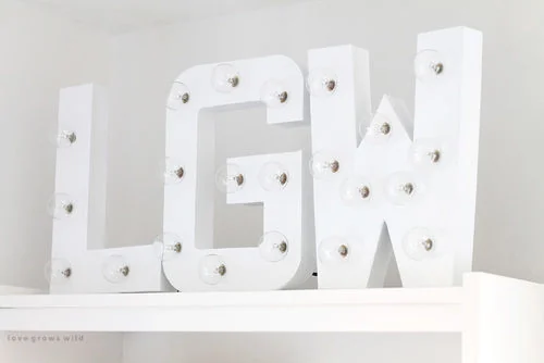 Marquee Alphabet WHITE - R