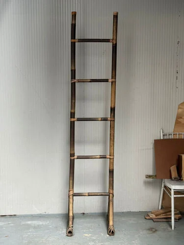 (SM) Ladder with stand Bamboo