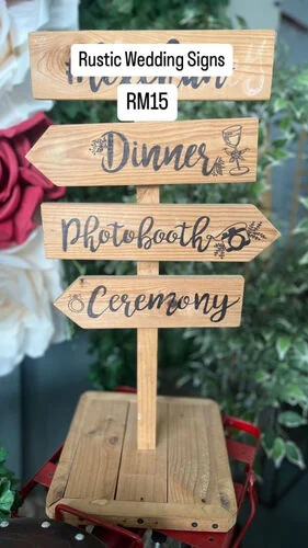 ™ Rustic Wedding Signs